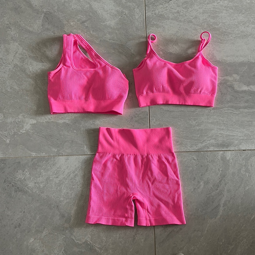 Brand new! (No Tags) Women’s 3 piece hot pink set